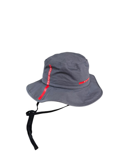 Prada Luna Rossa Hut | M
