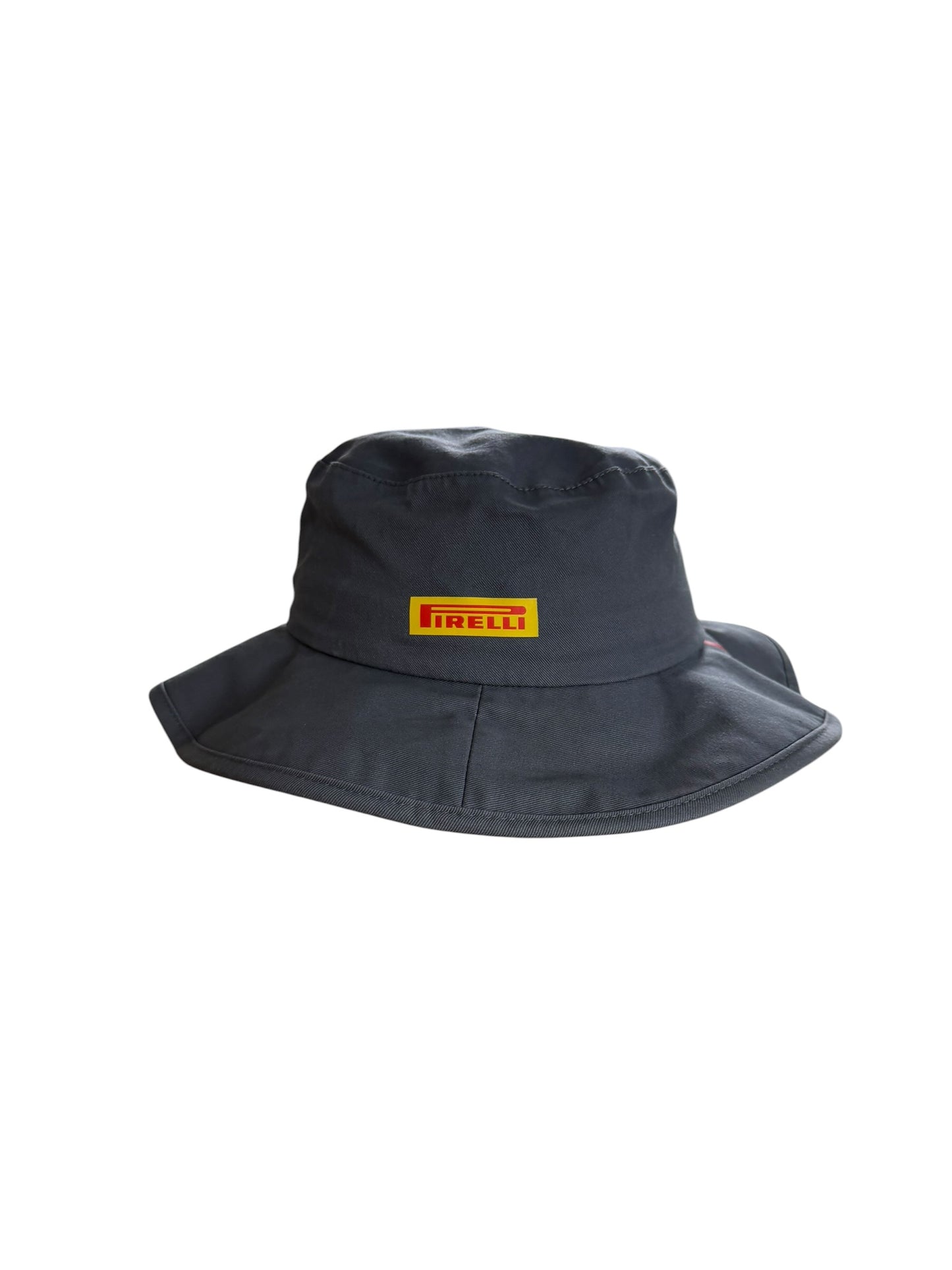 Prada Luna Rossa Hut | M