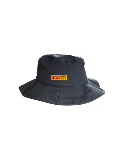 Prada Luna Rossa Hut | M
